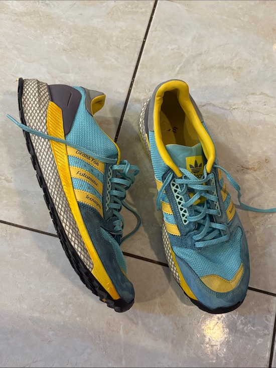 Human made x Adidas Blue and Yellow Running Sneakers main image 5